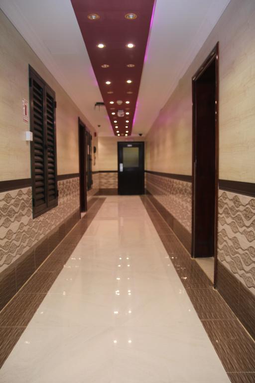 Sutchi Hotel Dubai Exteriör bild