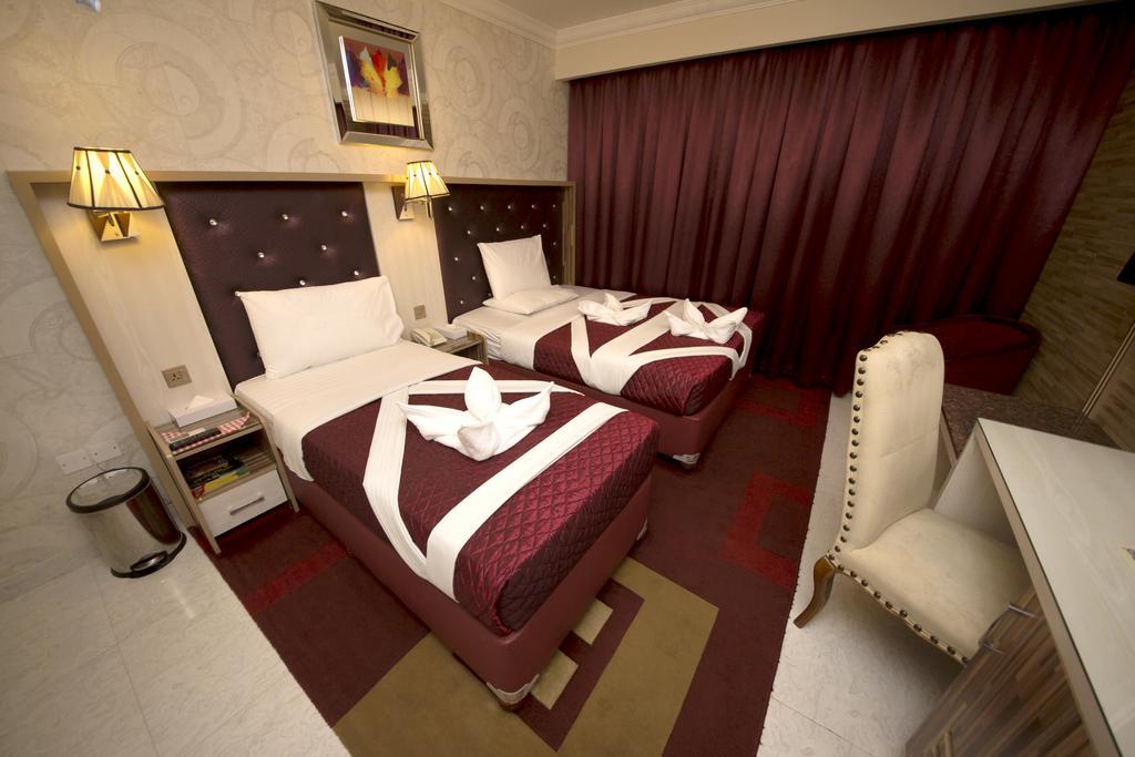Sutchi Hotel Dubai Exteriör bild