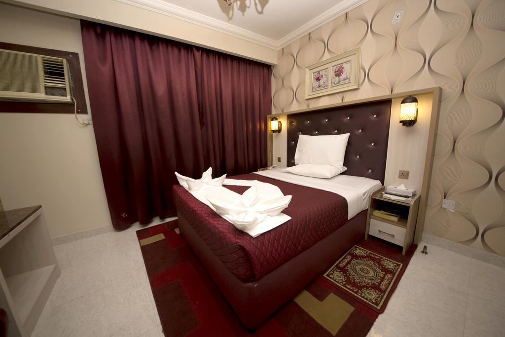 Sutchi Hotel Dubai Exteriör bild