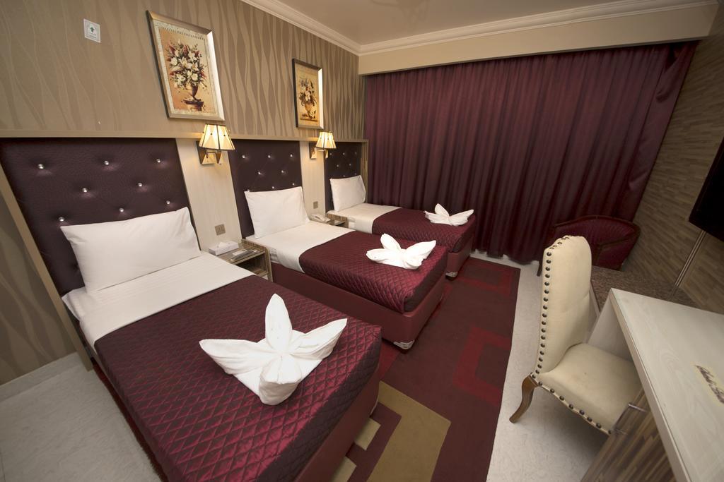 Sutchi Hotel Dubai Exteriör bild